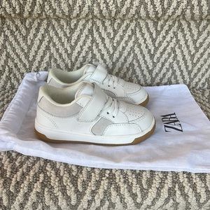 Brand New Baby Toddler ZARA Leather Sneakers - size 8